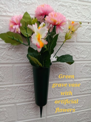 Green memorial spike vase - spike,